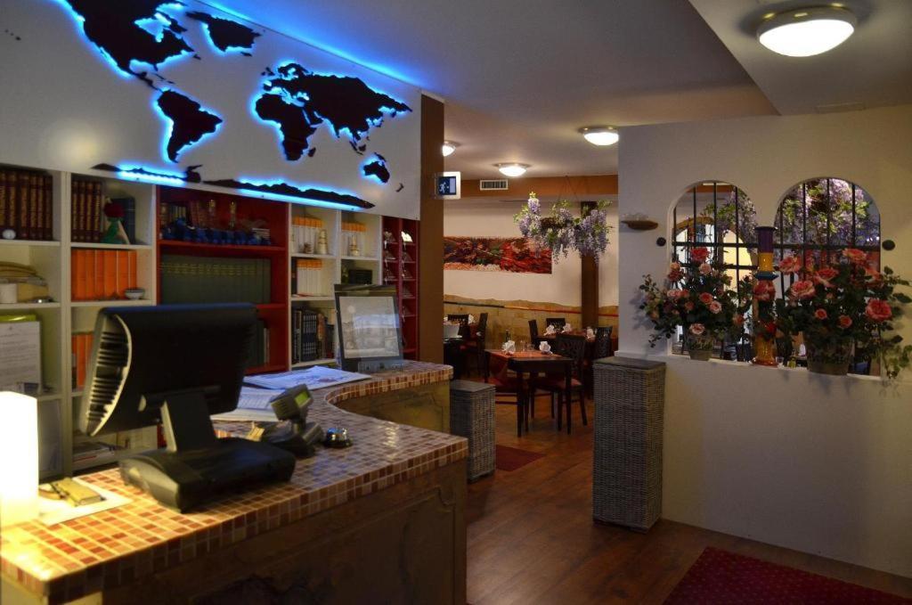 Dulcinea Hotel Муджа Екстер'єр фото